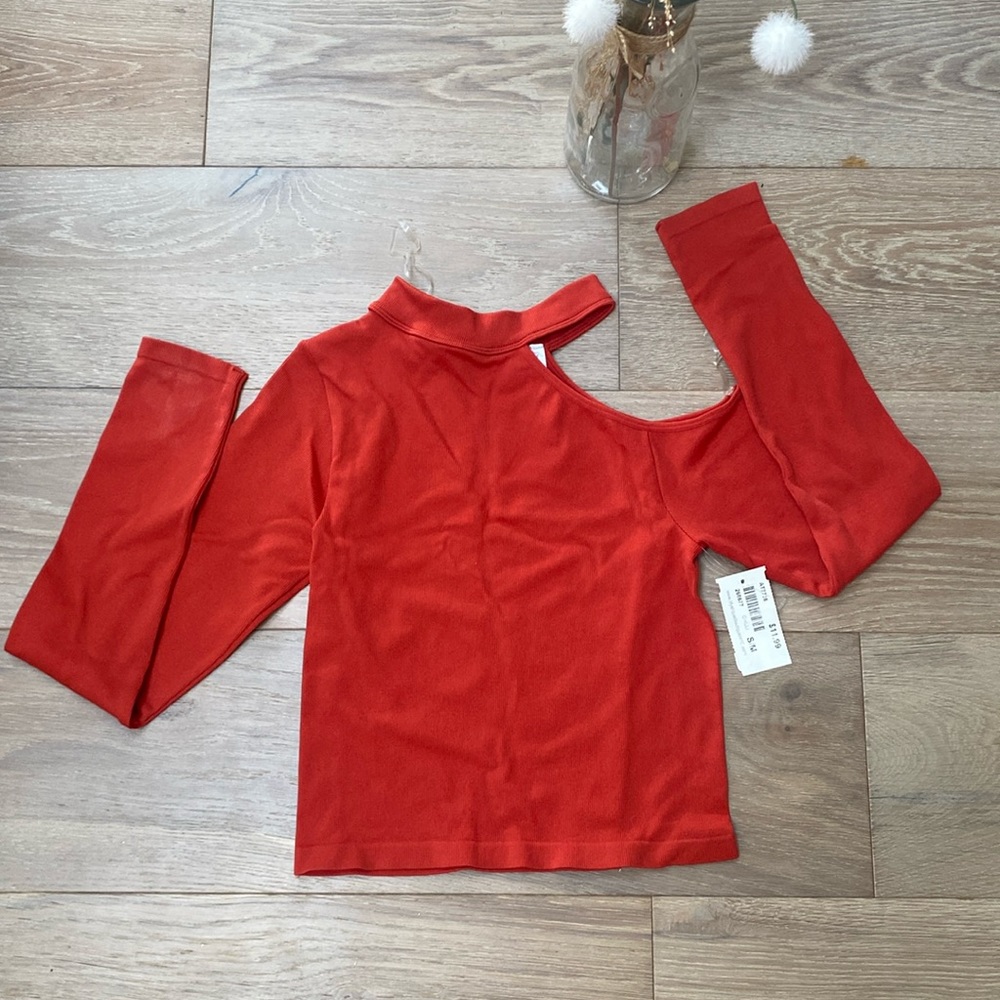 Chilli color top